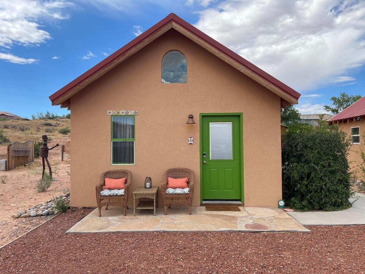 Willow Street Cottages Bluff Bagian luar foto